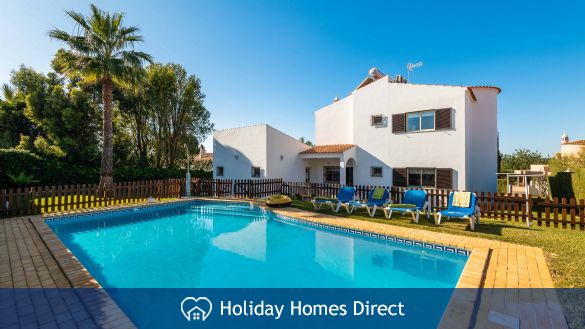 Outdoor Private pool in Casa Mestre Vilamoura