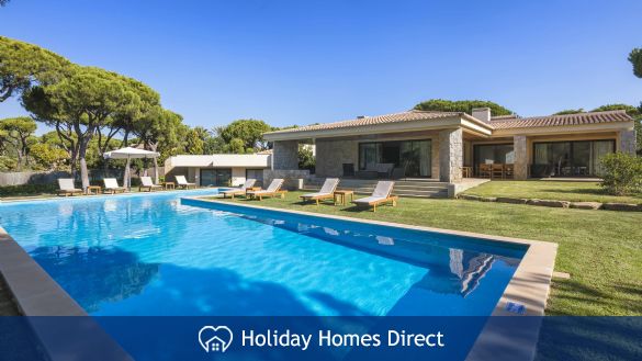 Villa Pinhal Velho 14, Vilamoura. Luxury 5 bedroom villa with pool