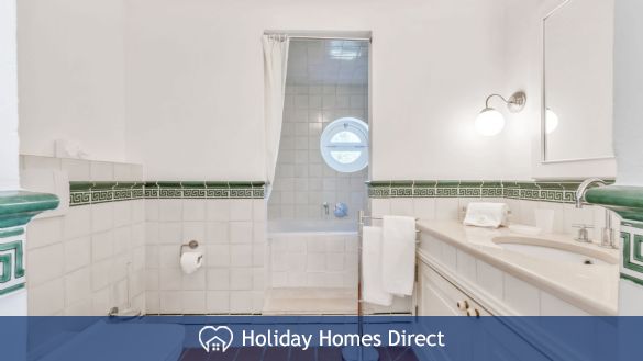 Spare bathroom in Casa Do Alme in Portugal