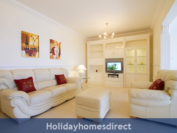Villa Harmony sitting room and tv in Lanzarote