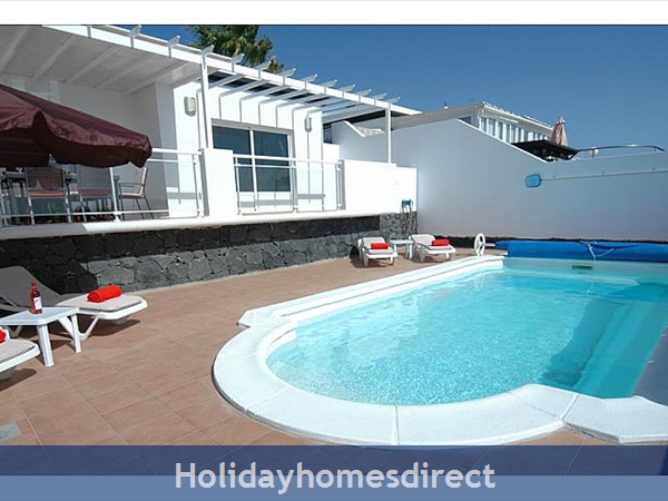 Villa Carol Private swimming pool and sunbeds